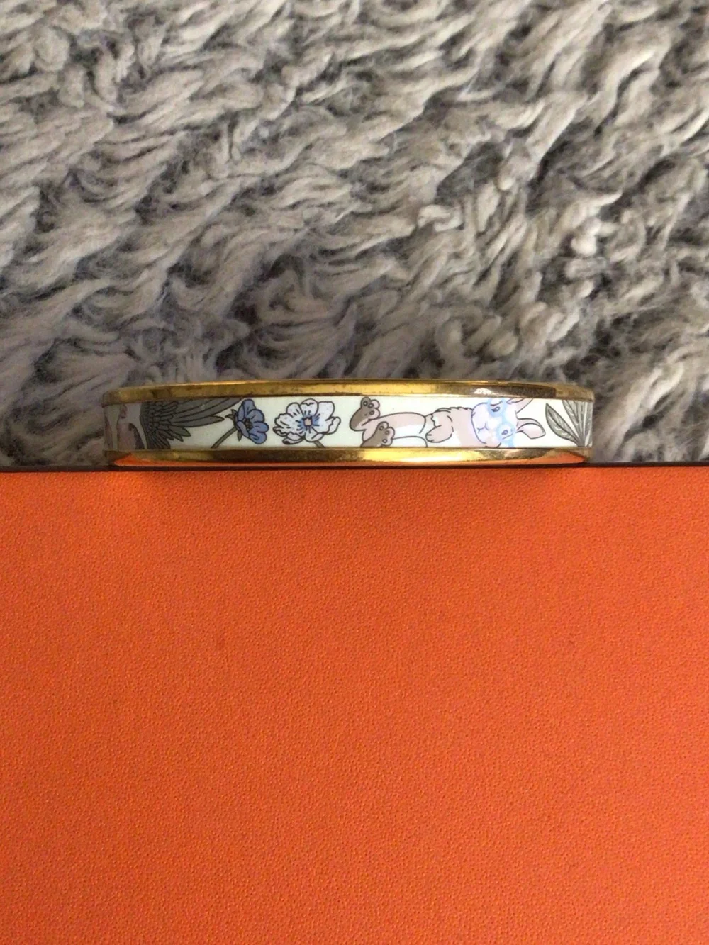 Designer Inspo Enamel Bangle - Picture 5 of 7